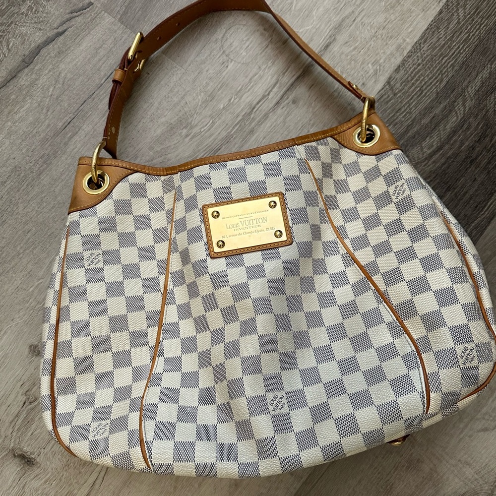 Authentic Louis Vuitton handbag with wallet. Vintage. - Picture 1 of 3